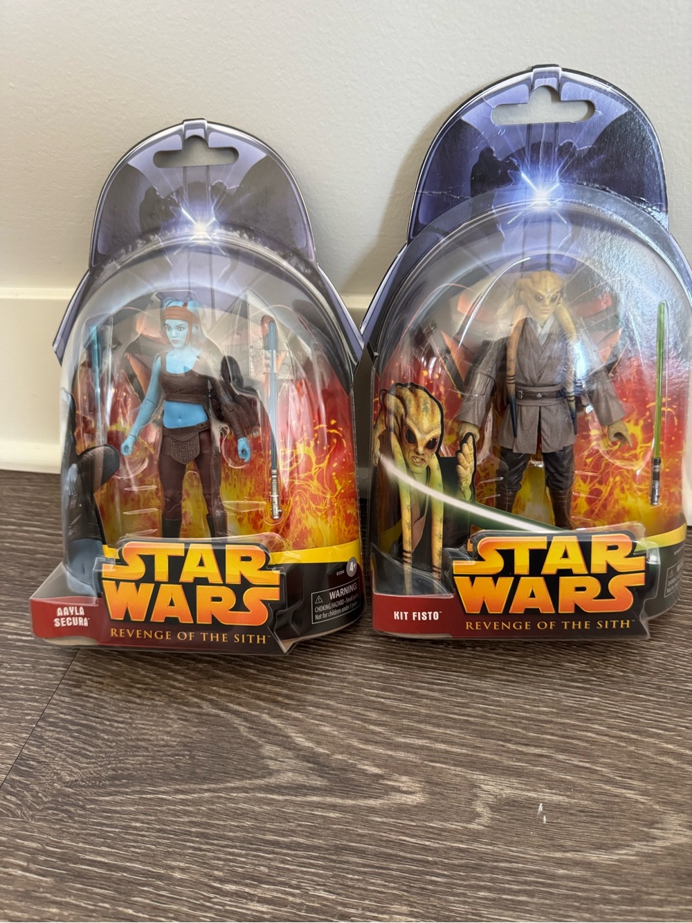 NWT Set of 2! Star Wars Action Figures - Revenge of the Sith